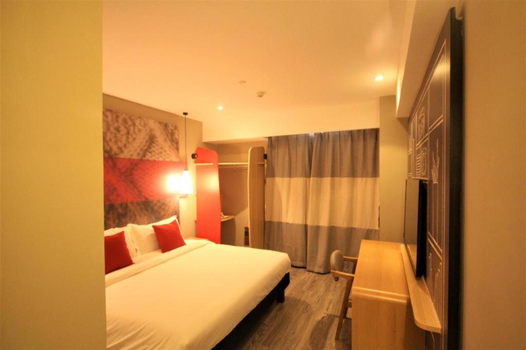 Ibis Shenyang North Station Hotel Exterior foto